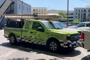 garage door doctor truck