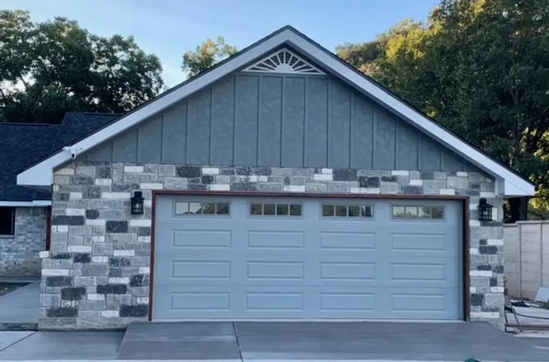 CHI garage door